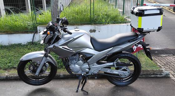 YAMAHA YS 250 FAZER YAMAHA YS 250 FAZER